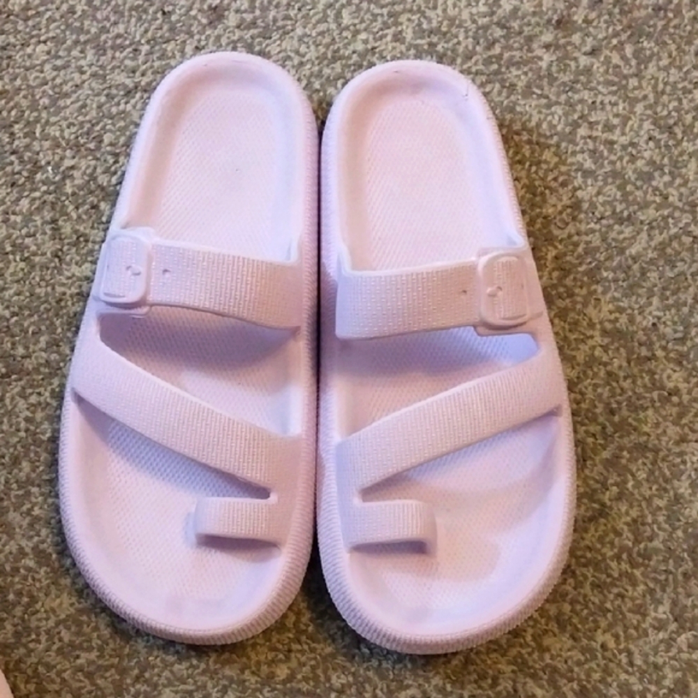 Women's Lavender Sandals